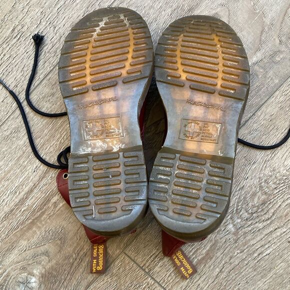 Cherry Red Dr. Martens Lace-up Combat Boots Size 38 EUR Women’s 7 Men’s 5 - Picture 5 of 8